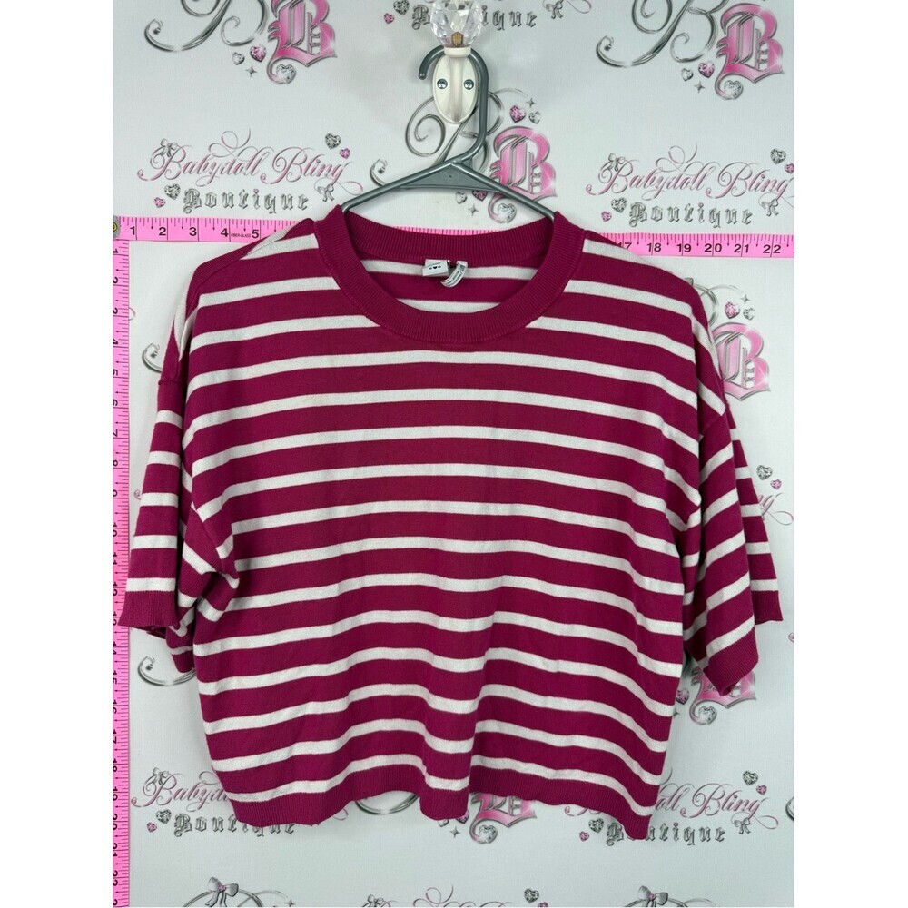 twik shirt Fuchsia and White Striped Cropped Crewneck Tee